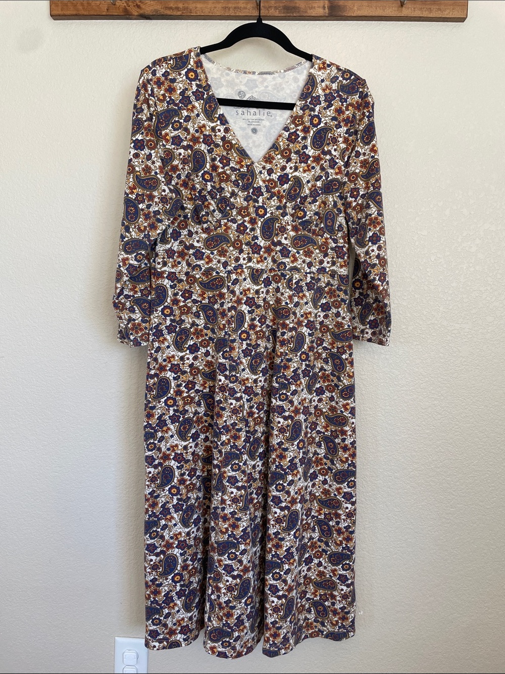Sahalie Paisley Floral V-Neck Midi Dress L Boho Earthy Artsy Granola Feminine